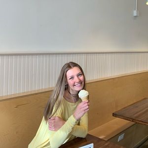 Meet your Posher, Kay